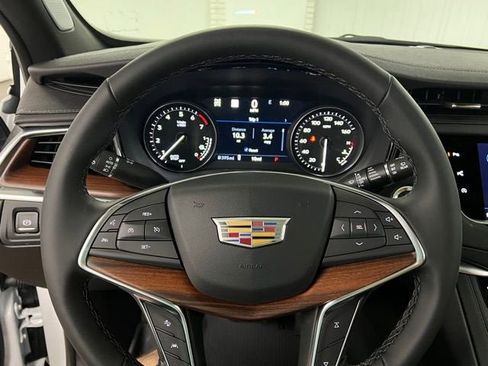 New 2026 Cadillac XT5 Premium Luxury w/ LPO, Floor Liner Package image 15