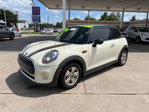 Used 2016 MINI Cooper 2-Door Hardtop FWD image 3