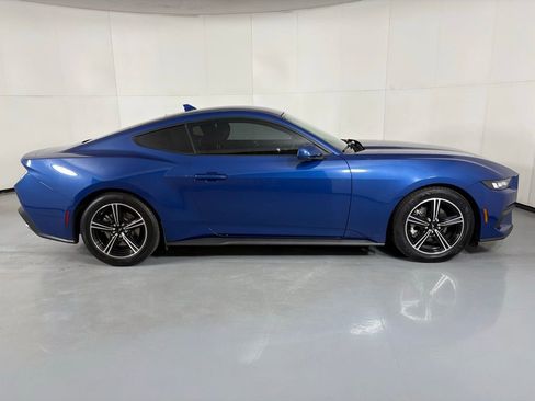Used 2024 Ford Mustang Coupe image 11