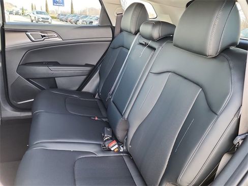 New 2026 Kia Sportage EX image 16