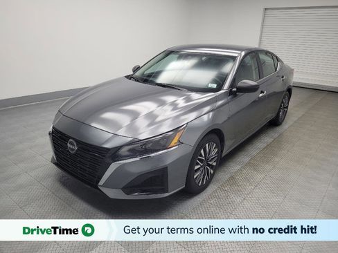 Used 2024 Nissan Altima 2.5 SV image 1