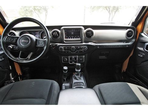 Used 2021 Jeep Wrangler Unlimited Sport AWD/4WD image 8