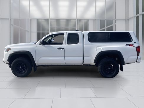 Used 2021 Toyota Tacoma SR image 2