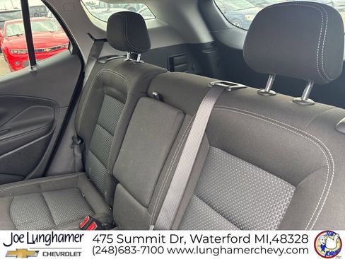 Used 2023 GMC Terrain SLE w/ Driver Convenience Package image 13