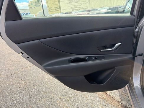 New 2026 Hyundai Elantra SE image 21