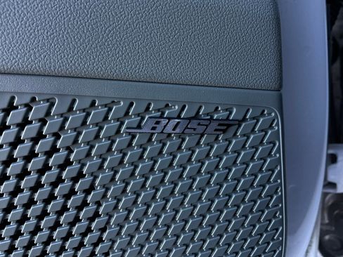 Used 2025 Hyundai Elantra Limited image 24