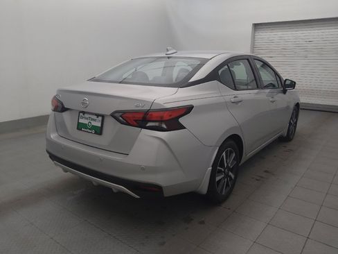 Used 2021 Nissan Versa SV image 9