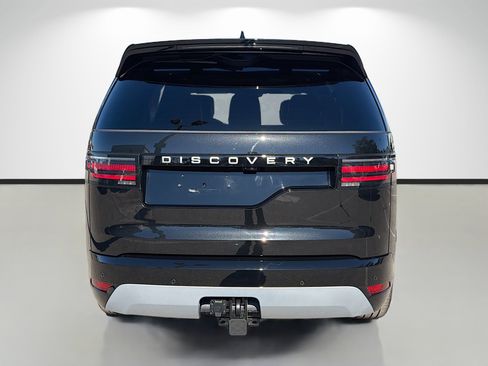 New 2026 Land Rover Discovery Limited Edition image 4