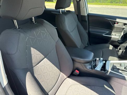 Used 2024 Toyota RAV4 XLE FWD image 12