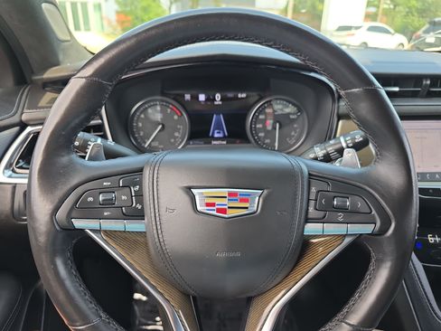 Used 2023 Cadillac XT6 Sport w/ Platinum Package AWD/4WD image 19
