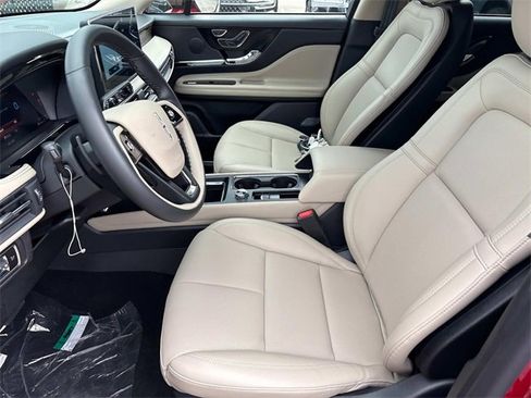 New 2025 Lincoln Corsair Grand Touring image 23