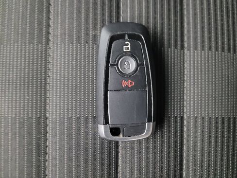 Used 2023 Ford Edge SEL image 32