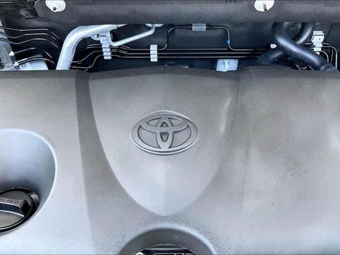 Certified 2025 Toyota RAV4 XLE w/ Convenience Package image 33