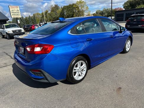 Used 2017 Chevrolet Cruze LT w/ Convenience Package image 3