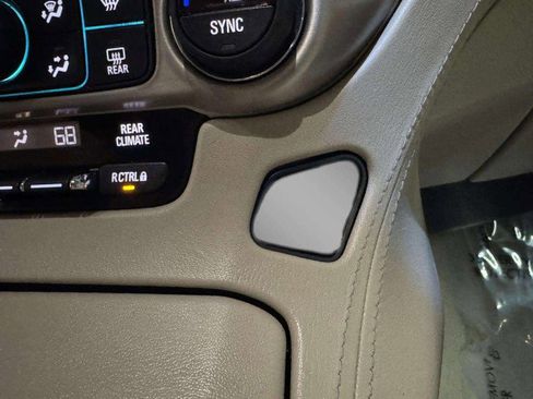 Used 2019 GMC Yukon Denali w/ Denali Ultimate Package image 55