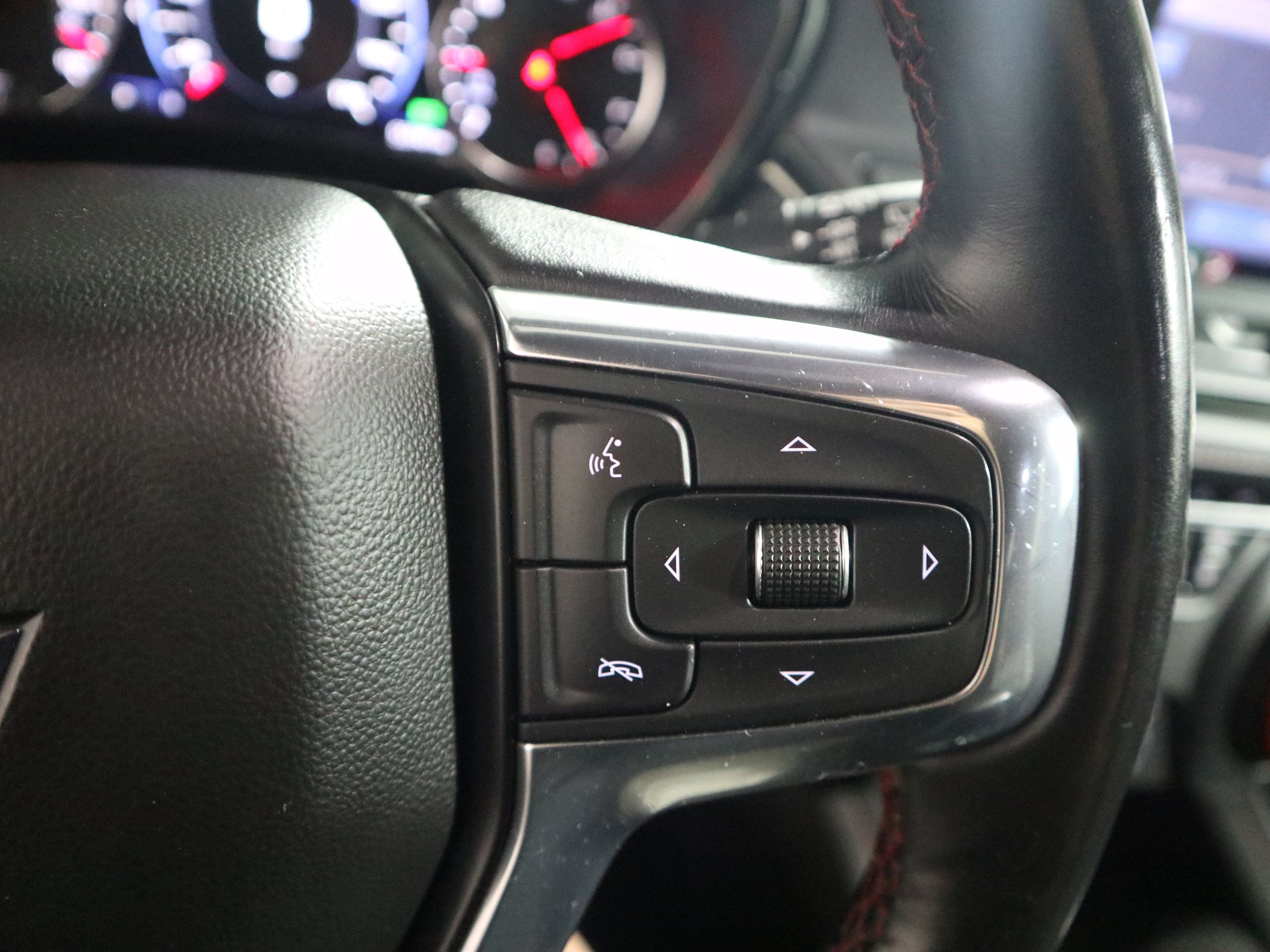 Used 2022 Chevrolet Blazer RS w/ Enhanced Convenience Package FWD image 28