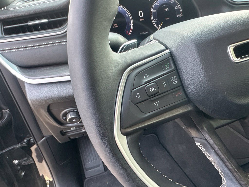 Used 2024 Jeep Grand Cherokee L Limited RWD image 17