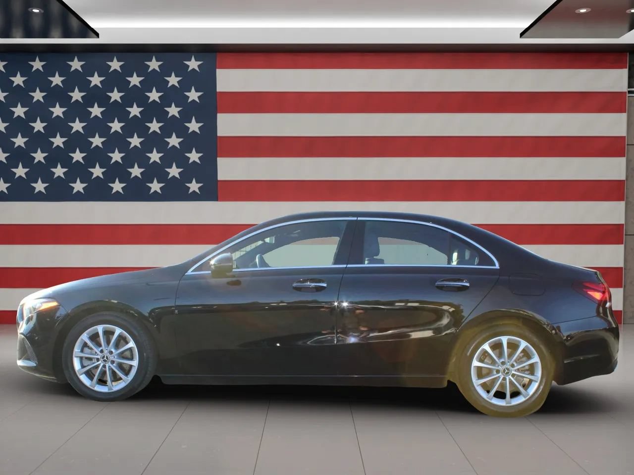 Used 2021 Mercedes-Benz A 220 w/ Premium Package image 15