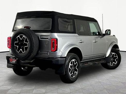 Used 2023 Ford Bronco Outer Banks AWD/4WD image 6