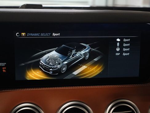 Used 2020 Mercedes-Benz S 560 Cabriolet image 29