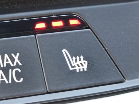 Used 2023 BMW X6 xDrive40i w/ M Sport Package image 16