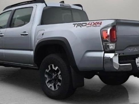 Used 2023 Toyota Tacoma TRD Off-Road image 8