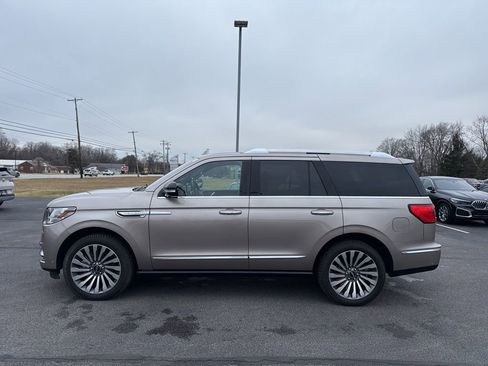Used 2018 Lincoln Navigator Reserve w/ Technology Package image 4