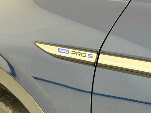 Used 2023 Volkswagen ID.4 Pro S AWD/4WD image 9