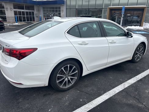 Used 2017 Acura TLX V6 SH-AWD w/ Technology Pkg image 3