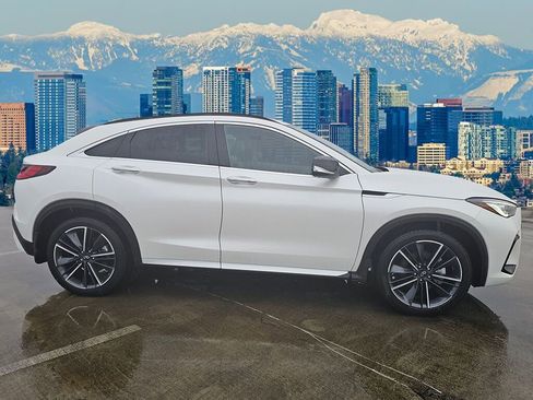 New 2025 INFINITI QX55 Luxe w/ Cargo Package image 16