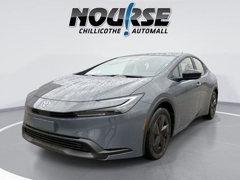 New 2026 Toyota Prius LE image 1