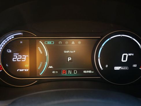 Used 2019 Kia Niro EX Premium w/ Cold Weather Package 1.0 image 31