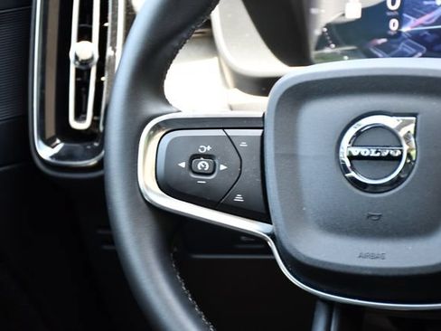 Certified 2026 Volvo XC40 B5 Plus AWD/4WD image 23