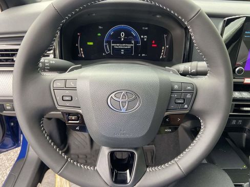 New 2026 Toyota Camry SE image 25