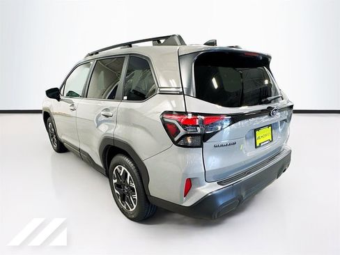 Used 2026 Subaru Forester Premium image 7