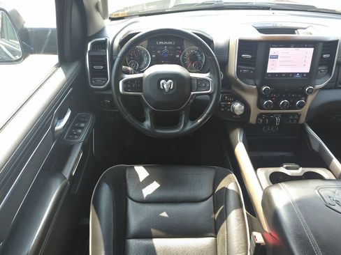 Used 2022 RAM 1500 Laramie AWD/4WD image 13