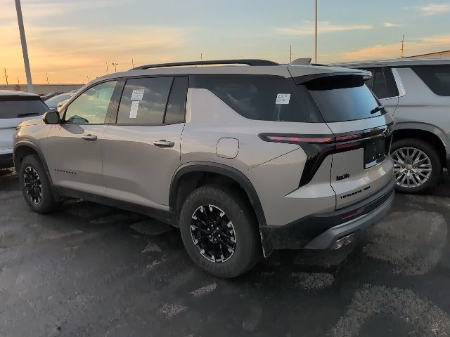 Used 2026 Chevrolet Traverse Z71 w/ LPO, Floor Liner Package AWD/4WD image 2