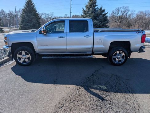 Used 2018 Chevrolet Silverado 2500 LTZ image 6