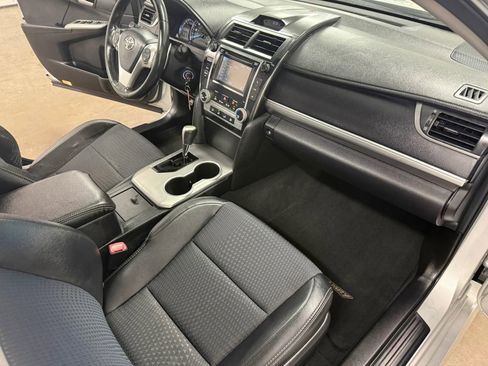 Used 2012 Toyota Camry SE image 26