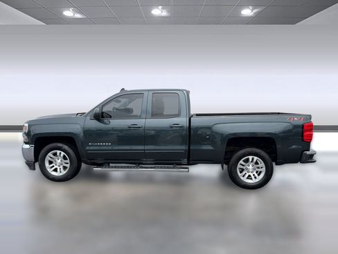 Used 2018 Chevrolet Silverado 1500 LT w/ All Star Edition AWD/4WD image 2