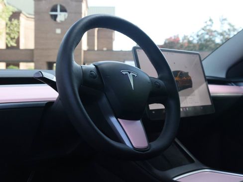 Used 2023 Tesla Model 3 Standard Range RWD image 37