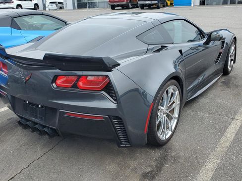 Used 2018 Chevrolet Corvette Grand Sport image 9