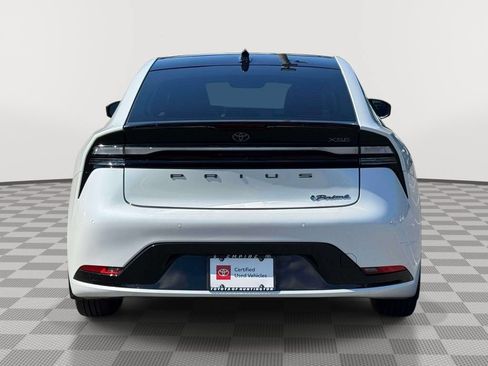 Used 2023 Toyota Prius Prime FWD image 6