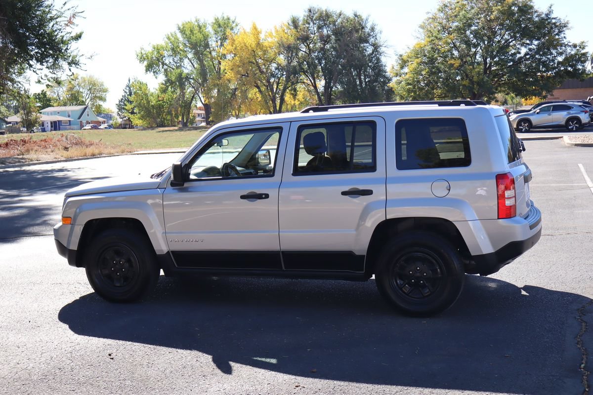 Used 2014 Jeep Patriot Sport FWD image 8
