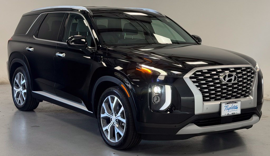 Used 2022 Hyundai Palisade SEL w/ Premium Package FWD image 6