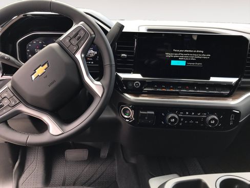 New 2026 Chevrolet Silverado 1500 LT w/ Safety Package image 8