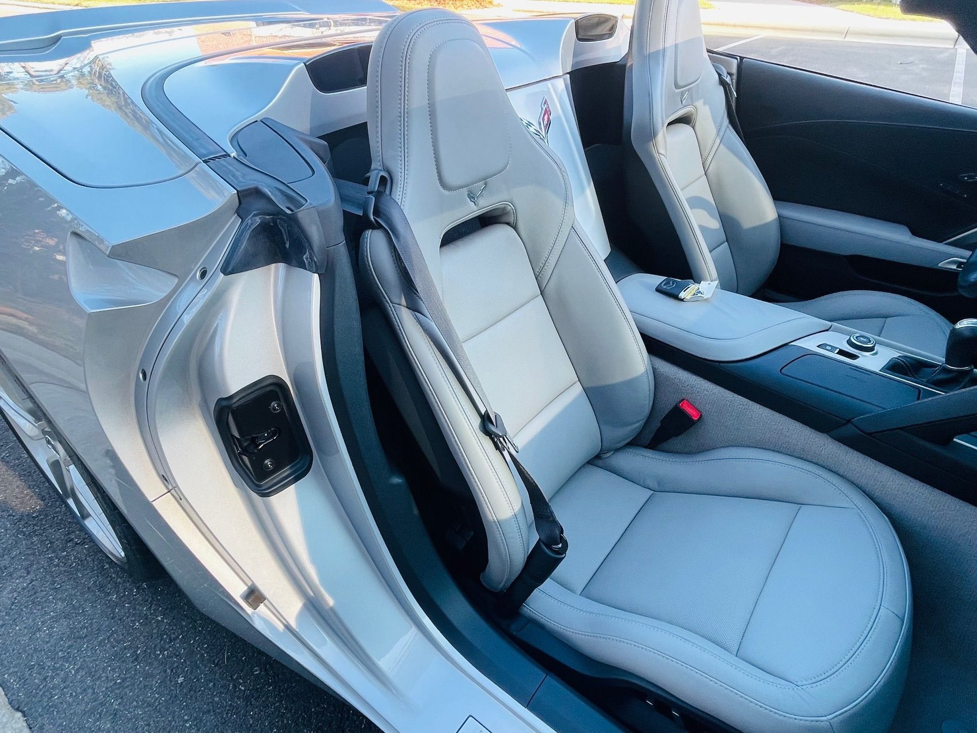 Used 2015 Chevrolet Corvette Stingray Convertible w/ 2LT Preferred Equipment Group RWD image 45