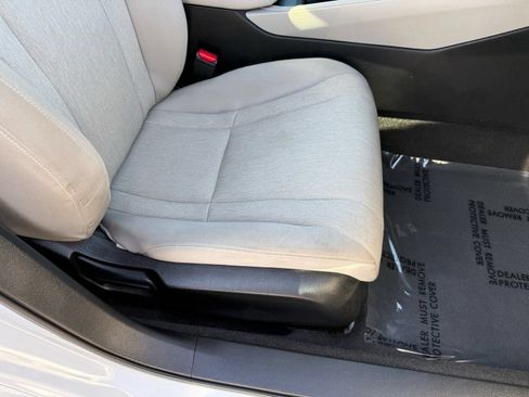 Used 2025 Honda Accord SE image 31