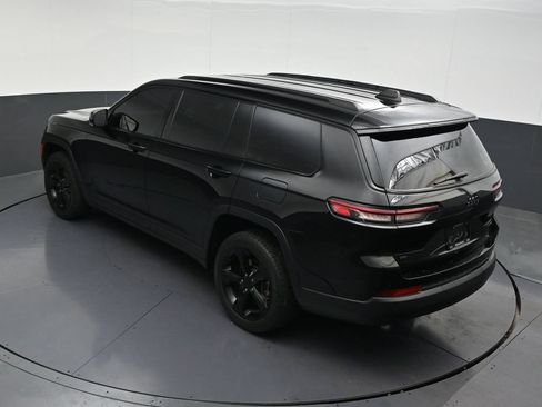 Used 2022 Jeep Grand Cherokee L Limited w/ Black Appearance Package RWD image 23