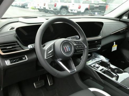 New 2025 Buick Envision Sport Touring image 31